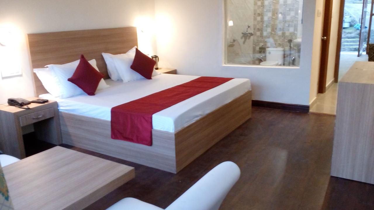 Hotel Emerald Valley Chail Exterior photo