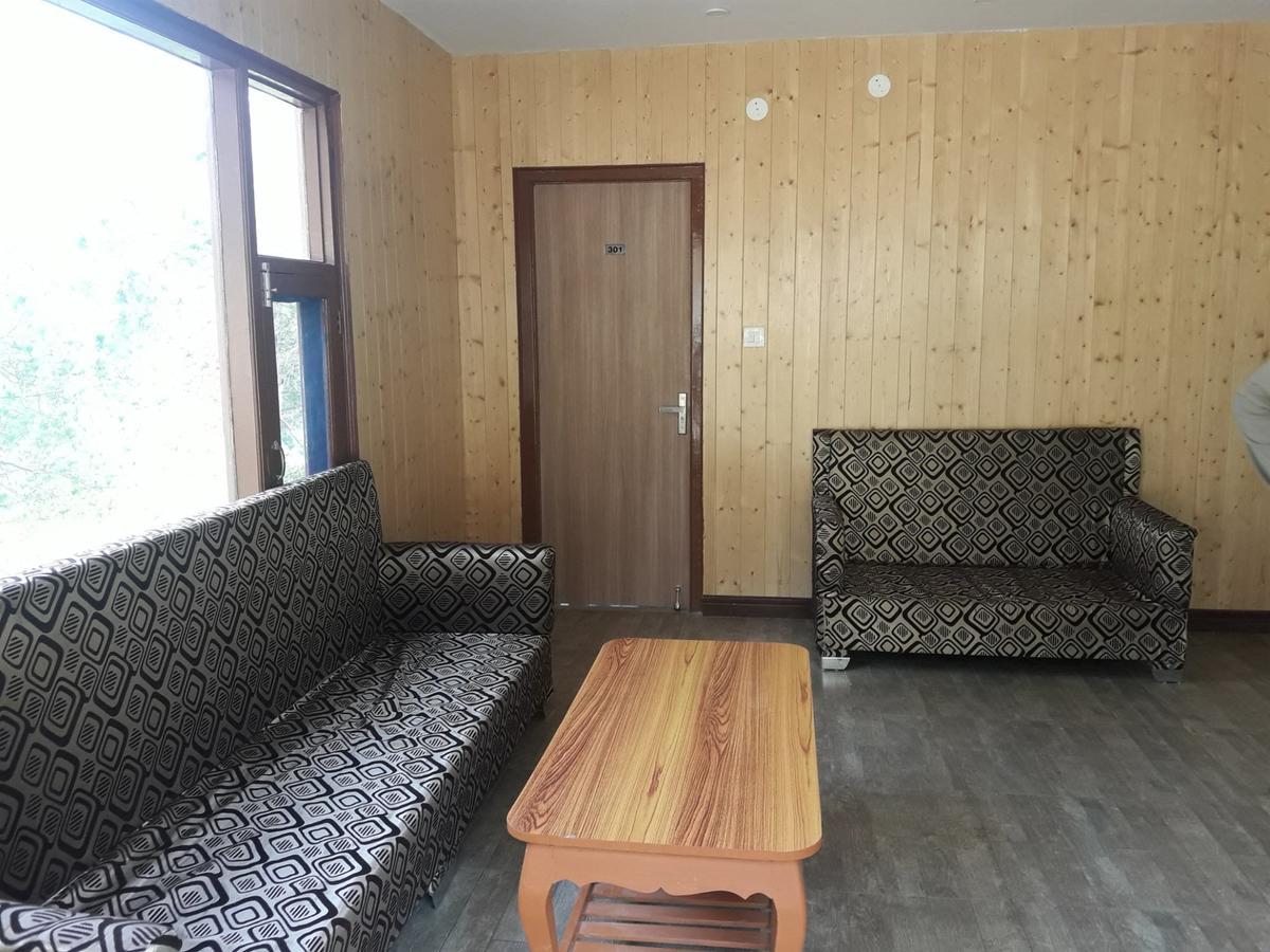 Hotel Emerald Valley Chail Exterior photo